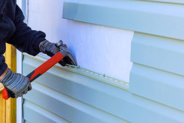 Reliable Storm Damage Siding Repair contractor in Evanston, IL by Creative Siding
