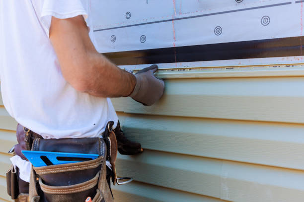 Affordable Storm Damage Siding Repair solutions in Evanston, IL